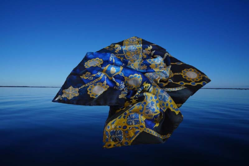 Royal Octopus Garden sidenscarf